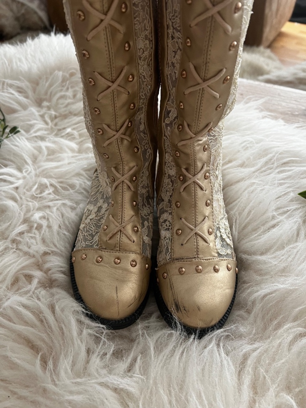 Gramercy Gold Lace Boot Sz 3-4 - Picture 5 of 8